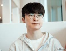 LOL官方再次发文强调，faker就是传奇選(xuǎn)手，地位无人能撼动