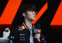 Faker认为T1四(sì)名队友是最强的LOL选手