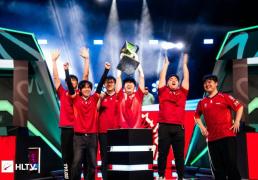 CNCS迎来了久违的冠军！CN.LOL什么时候才(cái)能重铸荣光(guāng)？