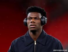 红魔盯上银河战舰铁腰，卡塞米罗替身浮现？