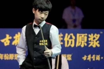 1比5到6比5！张家玮英锦赛资格(gé)赛大逆转，保级之路仍(réng)挑战重重