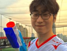 LPL终于涨工资了，王多多曝(pù)光如今解說(shuō)工资，管泽元收入最高