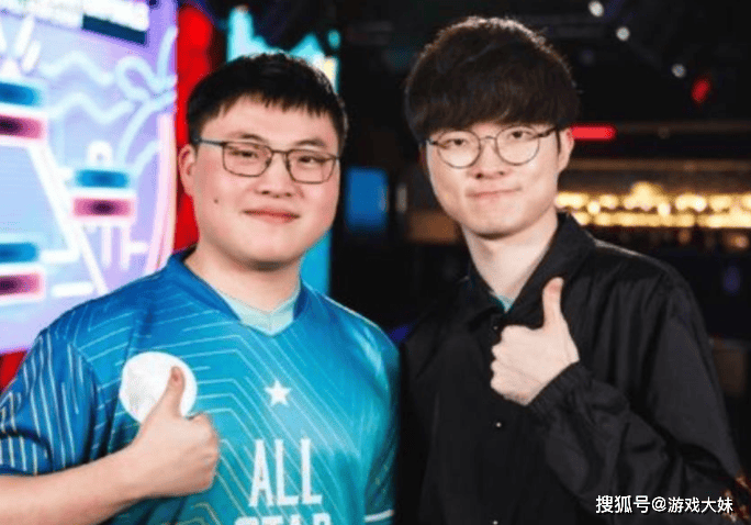 LOL负责人接受采访，對(duì)uzi入选名人堂非常满意，从商业角度看很成功