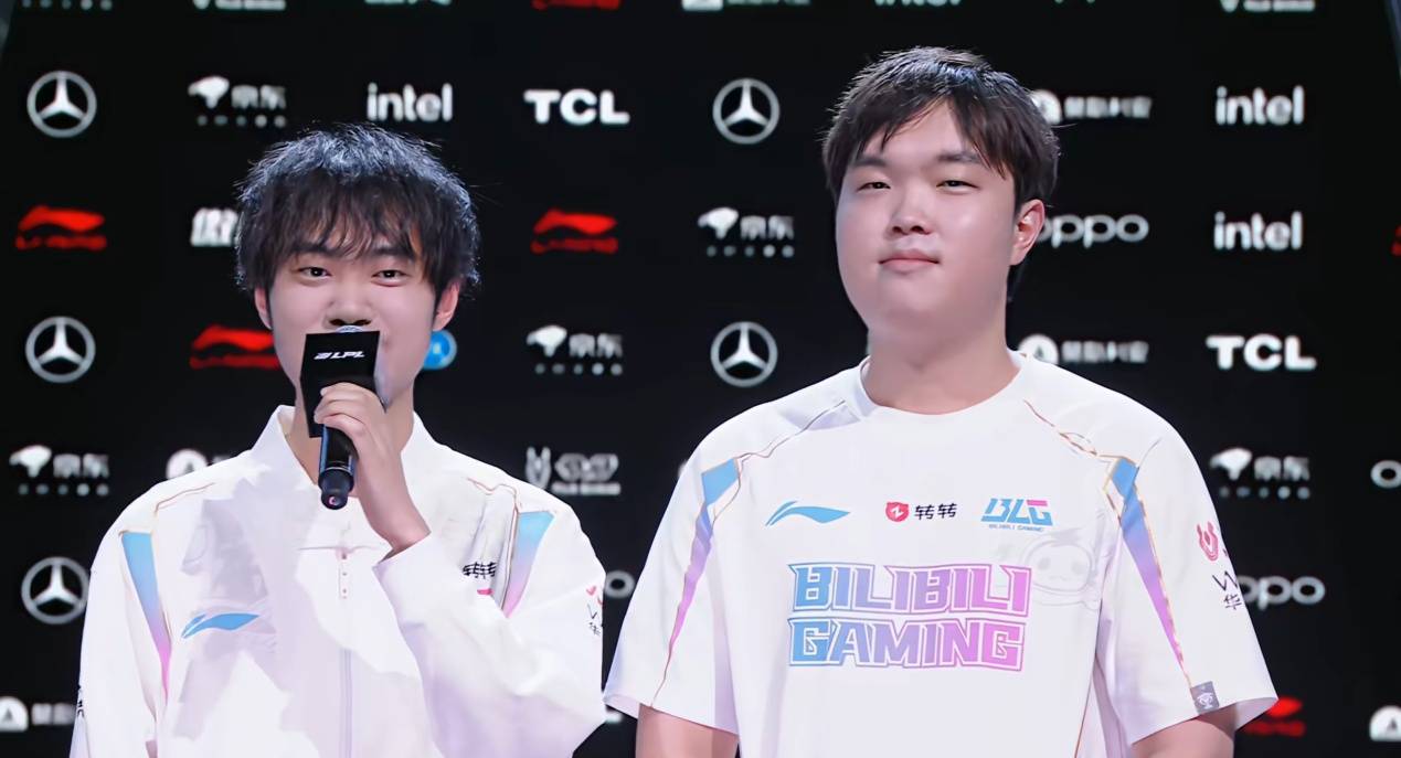 LPL首位“六冠王”诞生！Knight完成登顶，超越厂长，成聯(lián)赛之王