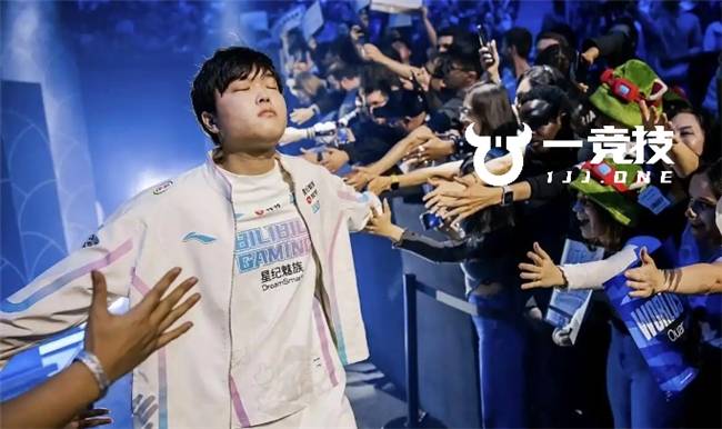 LOL：LPL常规赛最佳阵容出炉 Theshy当选一阵Bin落(luò)选！