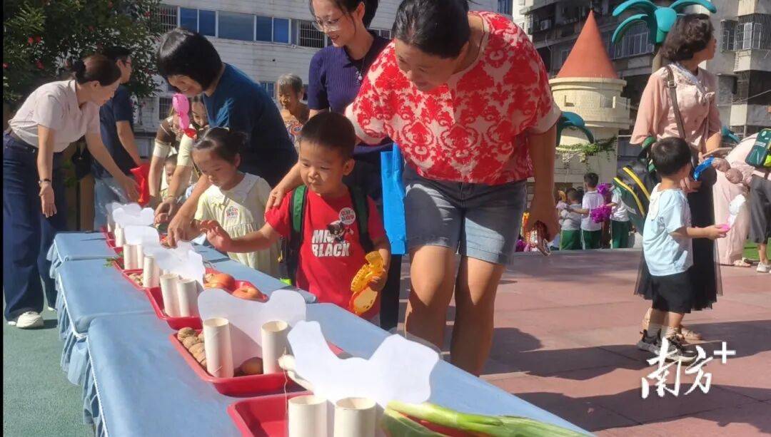 多(duō)图直擊(jī)！惠州開(kāi)学“名场面”→