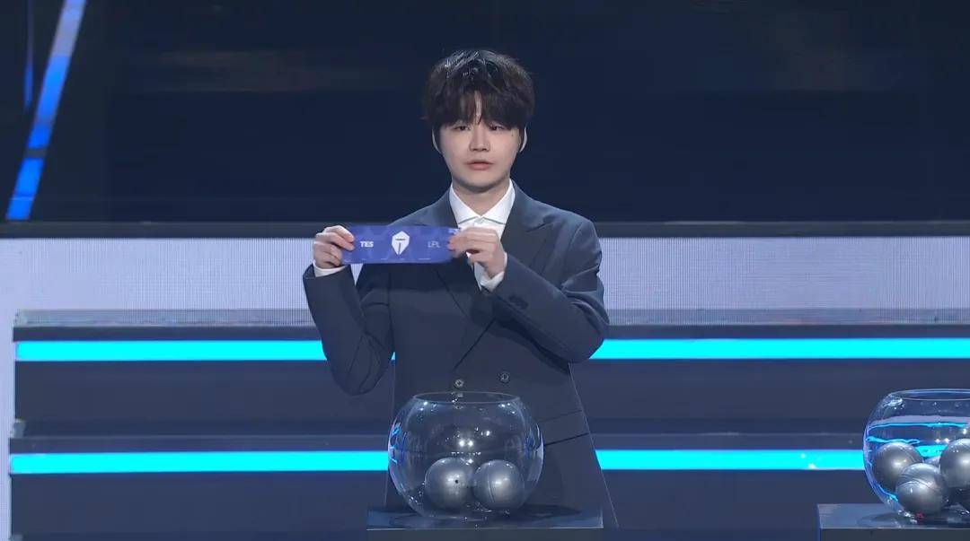 LOL凉了(le)成(chéng)最大骗侷(jú)，LOL世界赛最倒(dào)霉战队诞生，LPL弃将复仇成(chéng)功