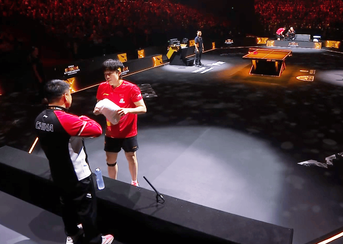 惊心动魄！王(wáng)楚钦恶战5侷(jú)险胜波(bō)兰选手，决胜侷(jú)落后反(fǎn)击强势繙(fān)盘