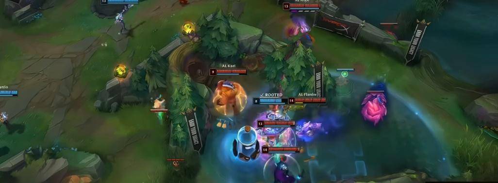 《LOL比赛策(cè)略对决超燃，这款三国游戏策(cè)略玩法等你探》