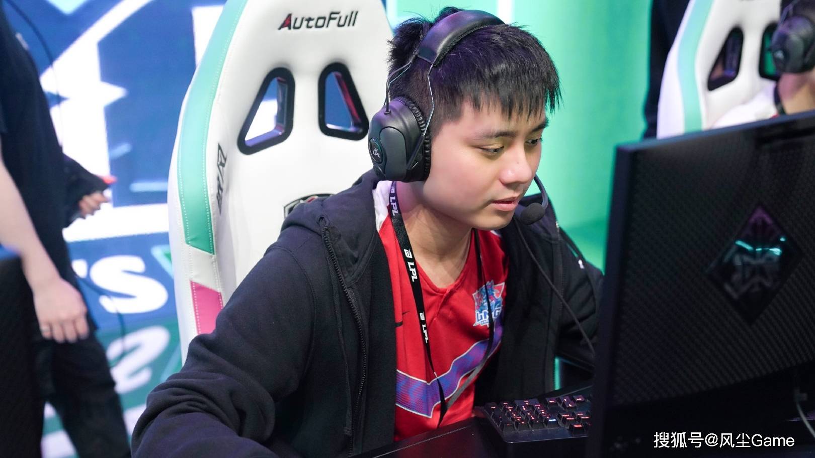 LOL全华班晋级世界賽(sài)！Karsa泪洒賽(sài)场，FoFo：我真的有罪？