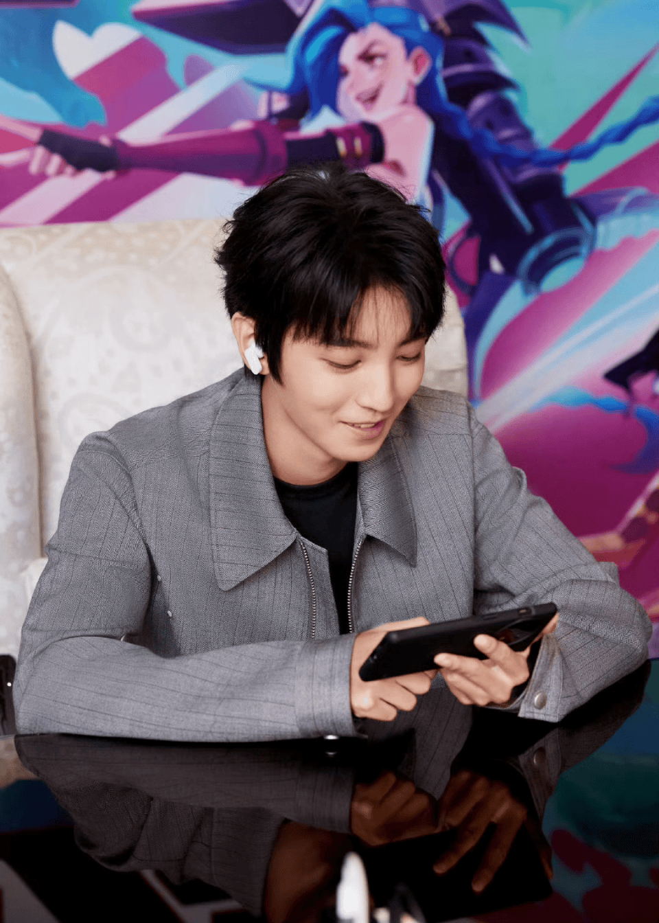 从熒(yíng)幕到峡穀(gǔ)：明星召(zhào)唤师们与LOL手游的“双向奔赴”