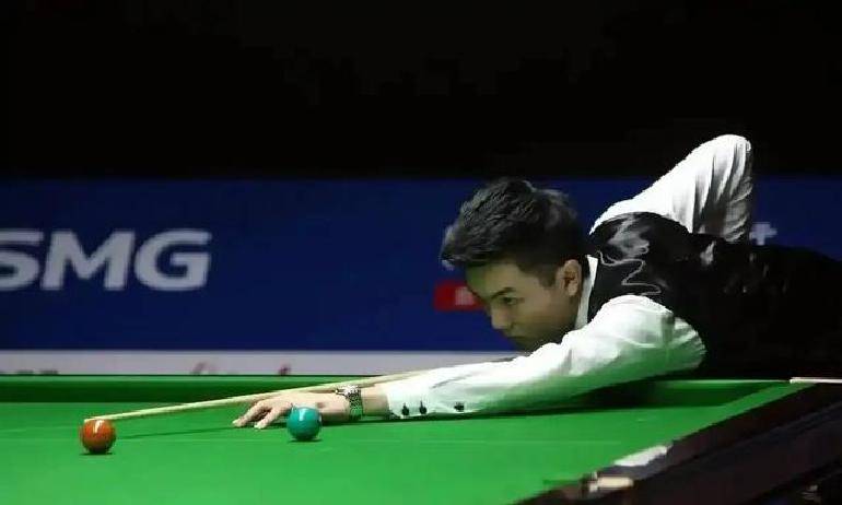 1比5到6比5！张家玮英锦赛资格(gé)赛大逆转，保级之路仍(réng)挑战重重