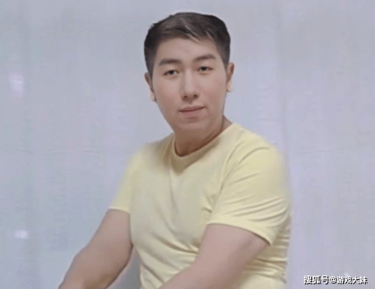 炫神(shén)因骂theshy被处罚，如今认怂，公开道歉希望拿回二路解说权