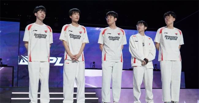 【一竞技1JingJi】LOL：FPX官宣退出LPL赛事(shì) 369大概率休息AL全员续约