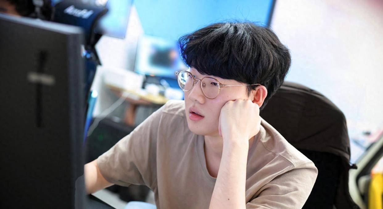 Viper德杯首秀成功(gōng)！BLG横扫LNG！赢的不只是比赛